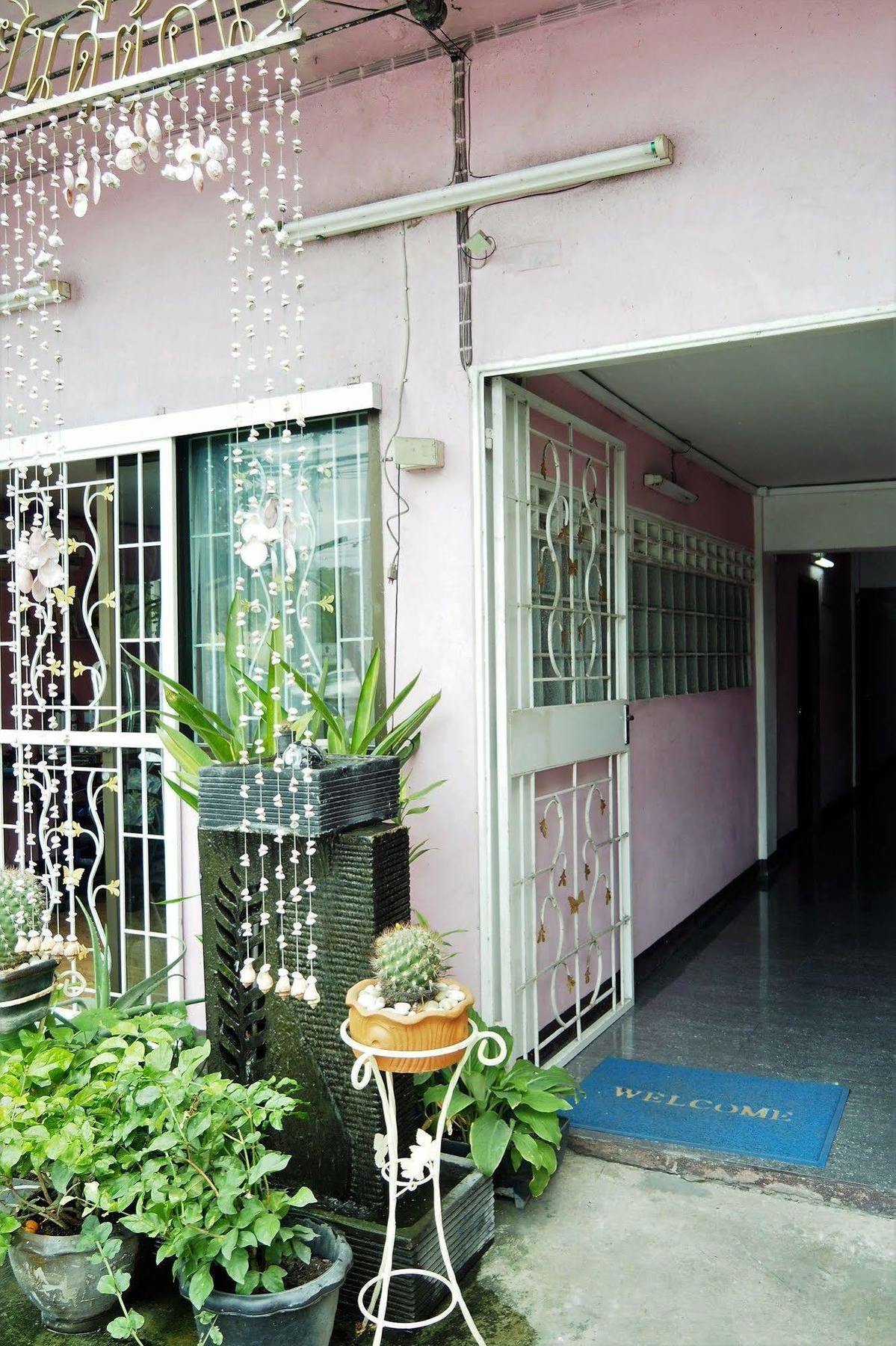 Wind Inn Bangkok Exterior foto